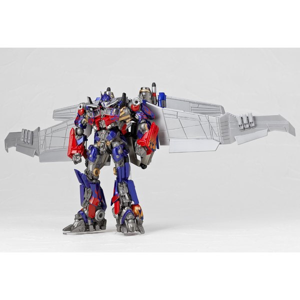 Revoltech Transformers Dark Of The Moon Jetwing Optimus Prime  (12 of 12)